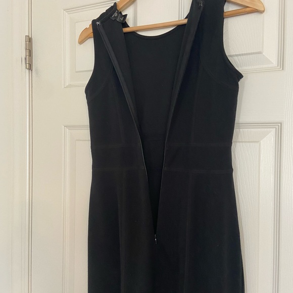 Ann Taylor 4 petite black sleeveless classic dress - Picture 6 of 7